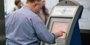 Global Entry Kiosk at Newark Liberty International Airport JD e1464023526153 5ZniTM